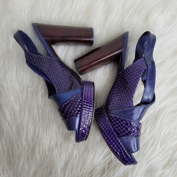 Tory Burch Purple Chunky Embossed Deidre Heels - Picture 1 of 14